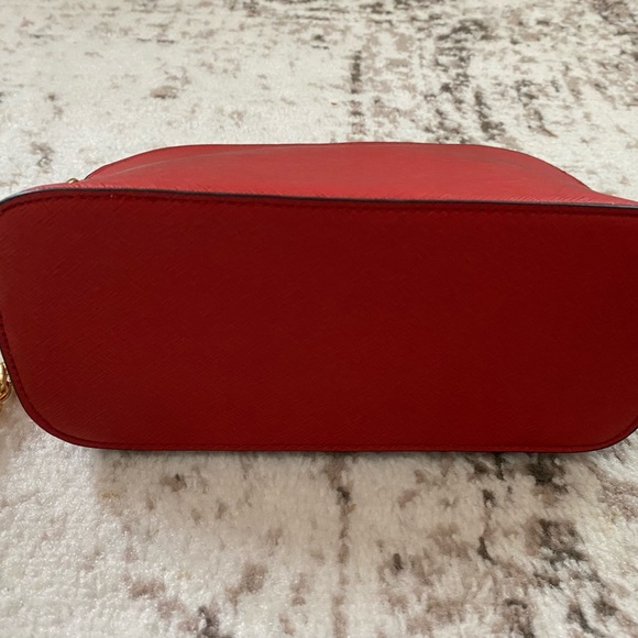 Michael Kors Cindy Large Dome Leather Red Crossbody - Picture 5 of 5